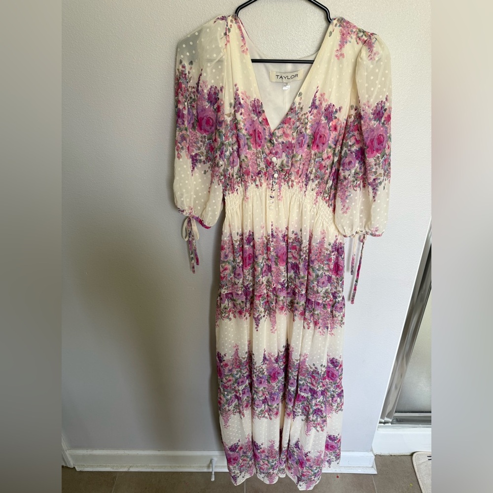 Taylor Cream and Purple Floral Long Sleeve Dress Size 12 Whimsical boho Flouncy